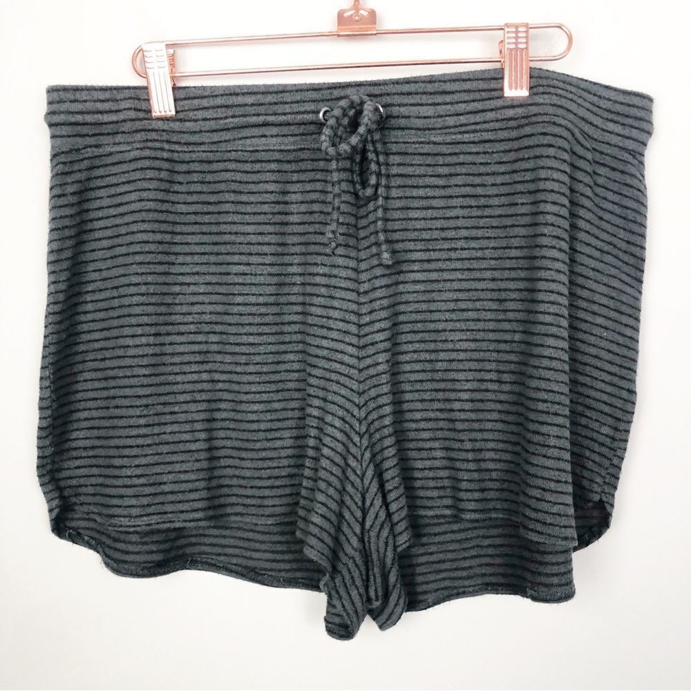 OLD NAVY | Striped Gray & Black Lounge Sleep Drawstring Shorts Women’s Size L